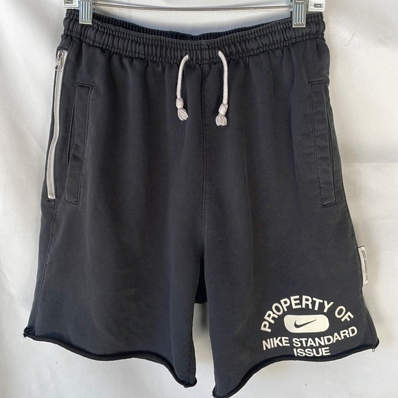 Nike Men's Standard Issue Basketball Athletic Shorts Black/White Size Medium - Picture 5 of 13